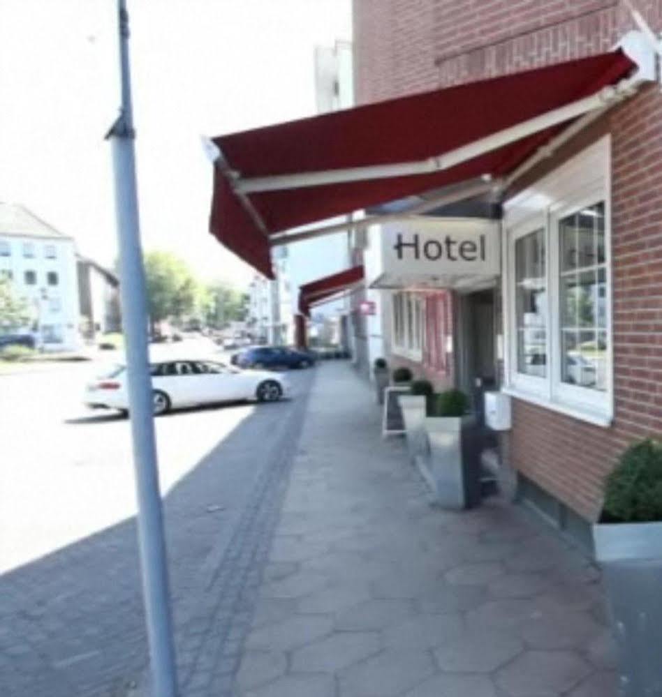 Hotel Art Inn Dinslaken Esterno foto